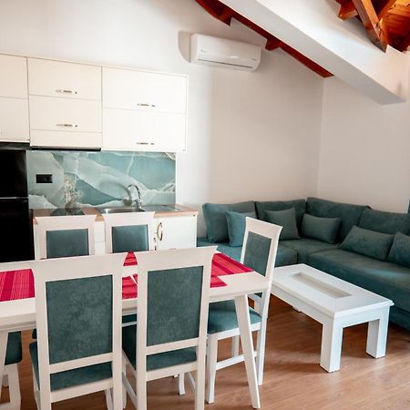 Fabio Guest House Gjirokastër 外观 照片