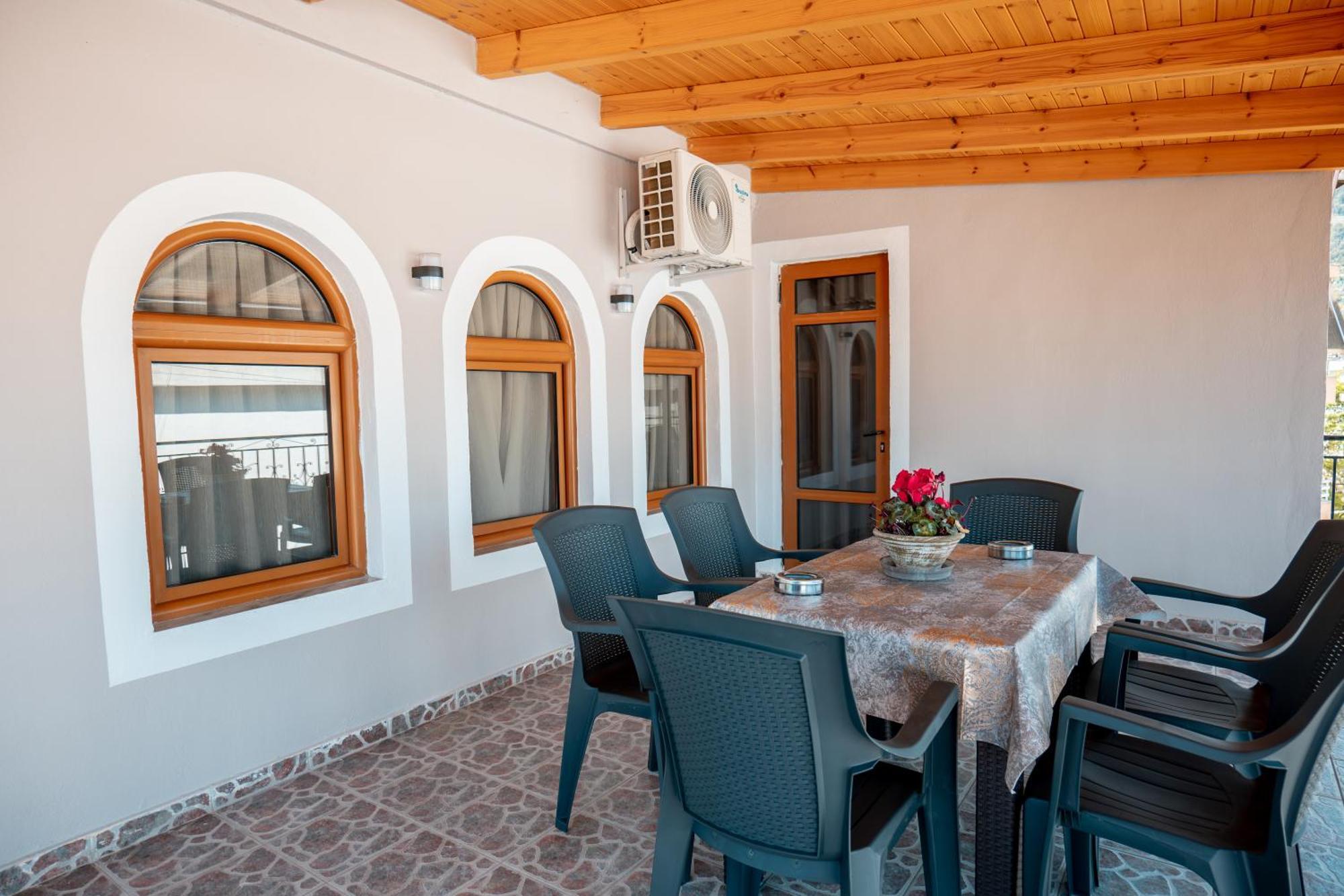Fabio Guest House Gjirokastër 外观 照片