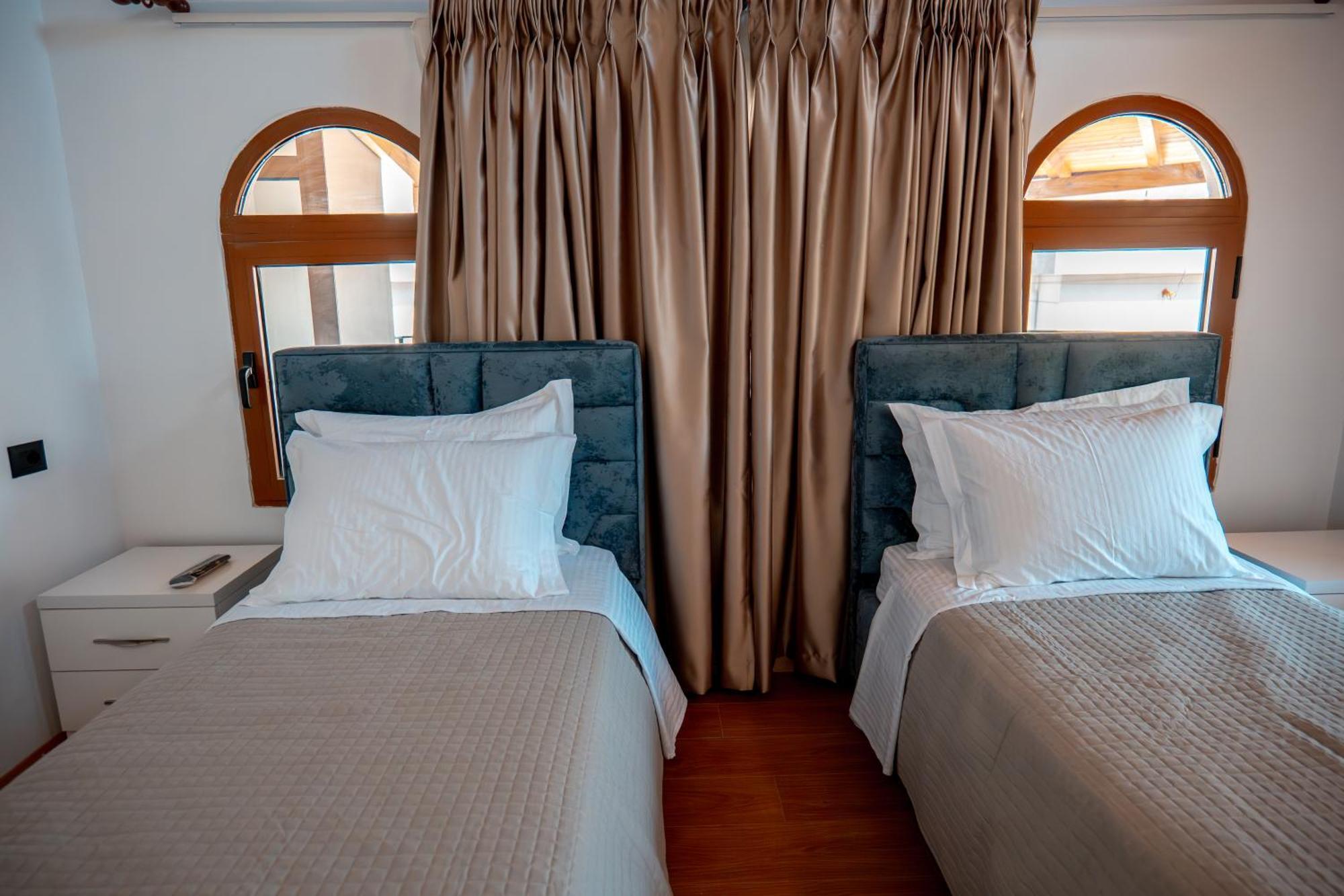 Fabio Guest House Gjirokastër 外观 照片