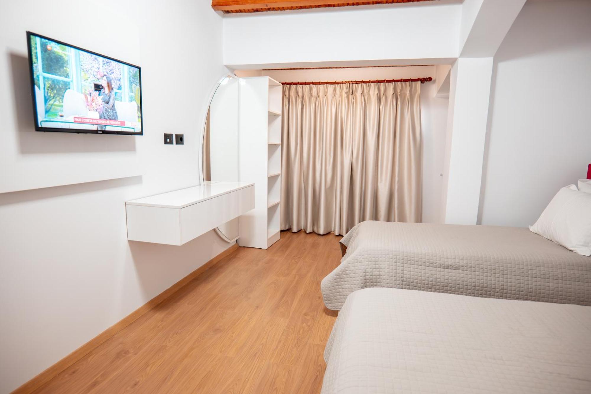 Fabio Guest House Gjirokastër 外观 照片
